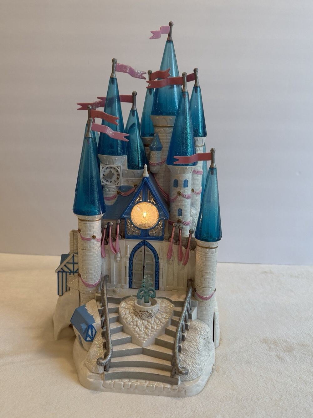 1996 Trendmasters Disney Cinderella Star Castle Playset WORKING Lights 6 Figures
